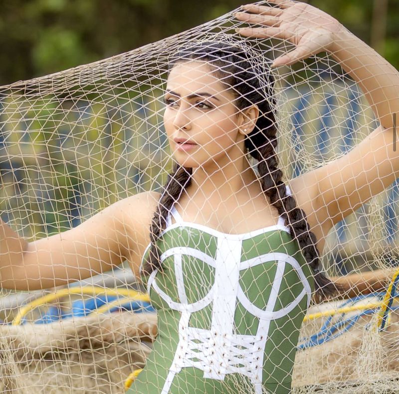 Nandhini rai photo gallery