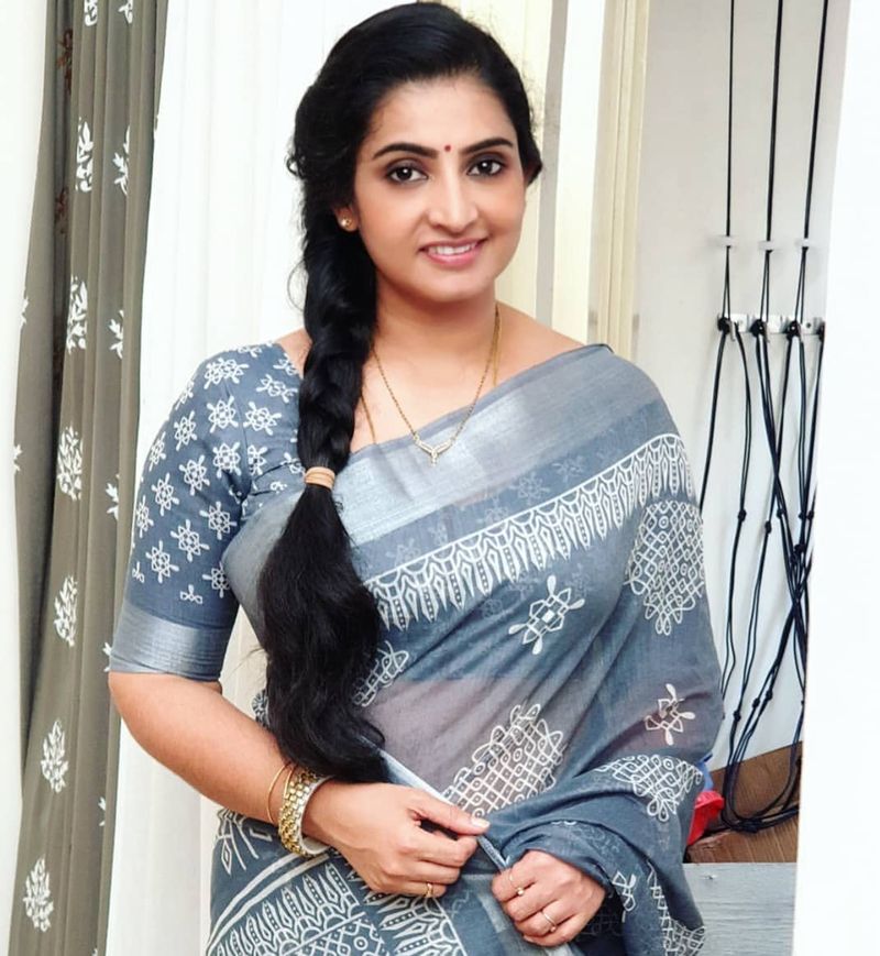Pandiyan stores sujitha photo gallery