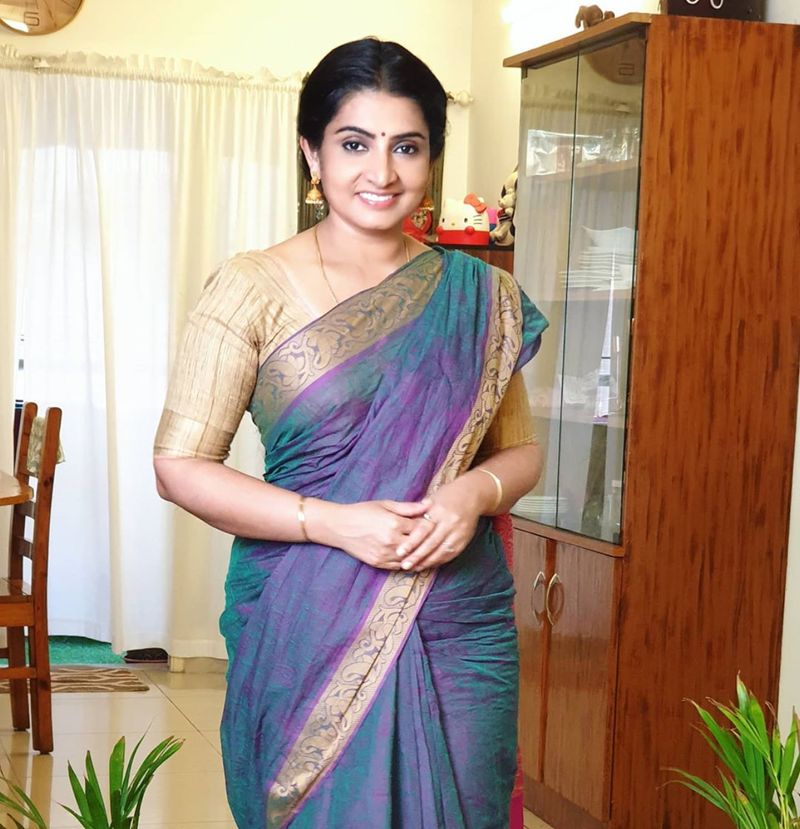 Pandiyan stores sujitha photo gallery