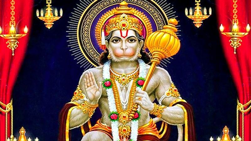 পুজোর পরে দুঃস্থদের অর্থ ও খাদ্যশস্য দান করা উচিত। এই তিথিতে সকাল বেলায় স্নান সেরে তুলসী গাছে জল অর্পণ করুন।