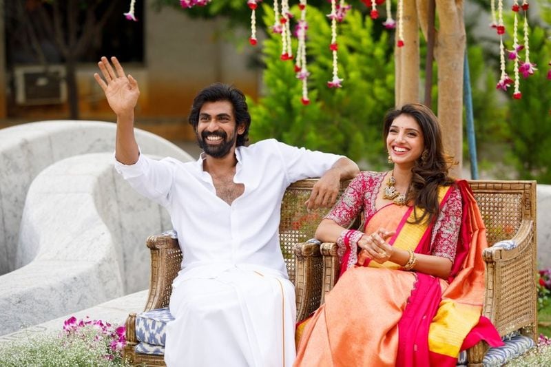 Now, as his roka ceremony pictures are going around, Rana Daggubati and his fiancee Miheeka Bajaj are the talk of the town. A few days ago, Rana Daggubati made his relationship with Miheeka Bajaj Insta-official by announcing that she said yes for the marriage. 