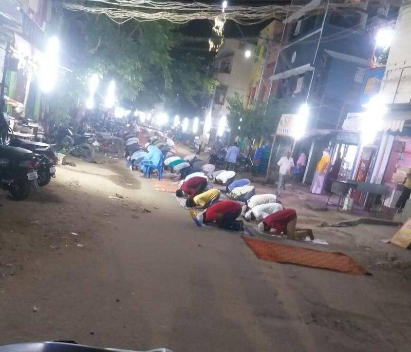 case filed against 600 muslims who gathered for prayer in public place