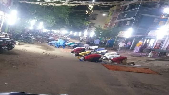 case filed against 600 muslims who gathered for prayer in public place case filed against 600 muslims who gathered for prayer in public place