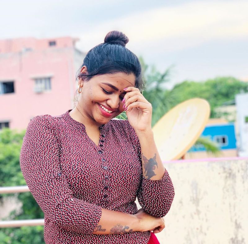 Shalu shammu hot photo gallery