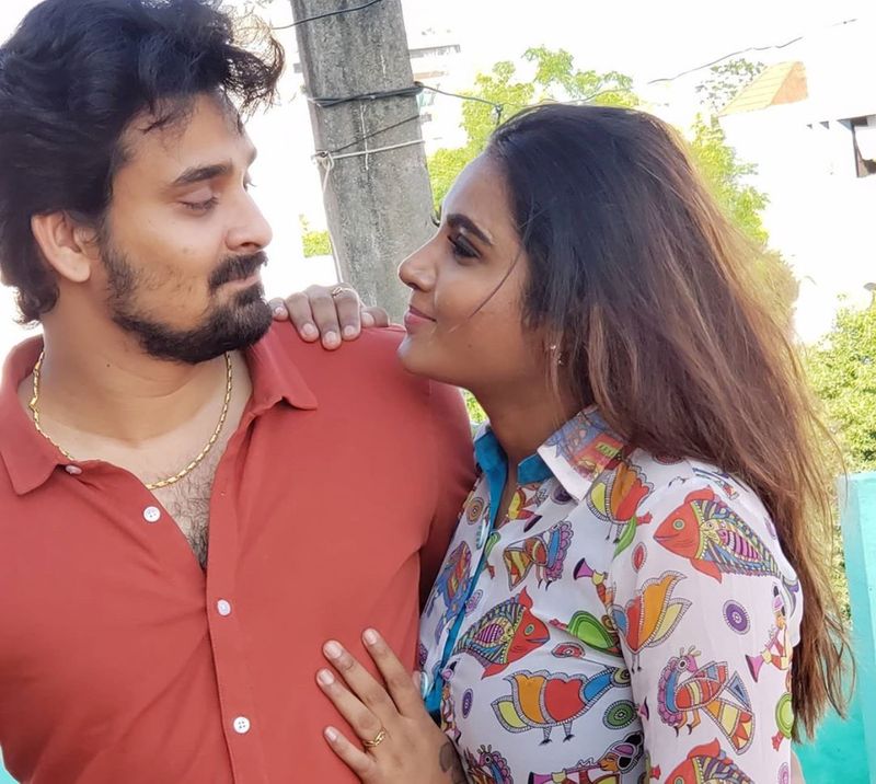 Yokeshwaran myna Nandhini photos