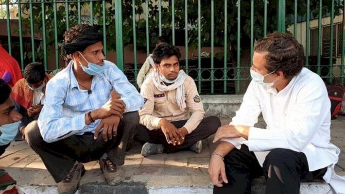 rahul gandhi meeting with migrant workers aicc released visuals rahul gandhi meeting with migrant workers aicc released visuals