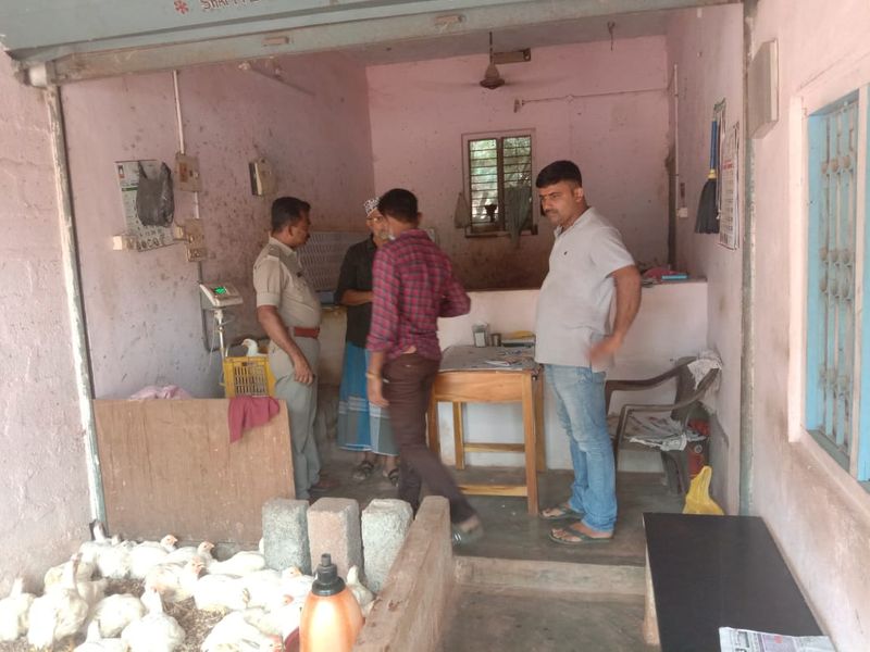 ರಾಮಕುಂಜ ಗ್ರಾಮದ ಆತೂರು ಡಿಲೈಟ್ ಚಿಕನ್ ಸೆಂಟರ್ ನಲ್ಲಿ ಅಕ್ರಮವಾಗಿ ದನದ ಮಾಂಸ ಮಾರಾಟ ಮಾಡುತ್ತಿರುವ ಬಗ್ಗೆ ಖಚಿತ ಮಾಹಿತಿ ಲಭ್ಯವಾಗಿತ್ತು.