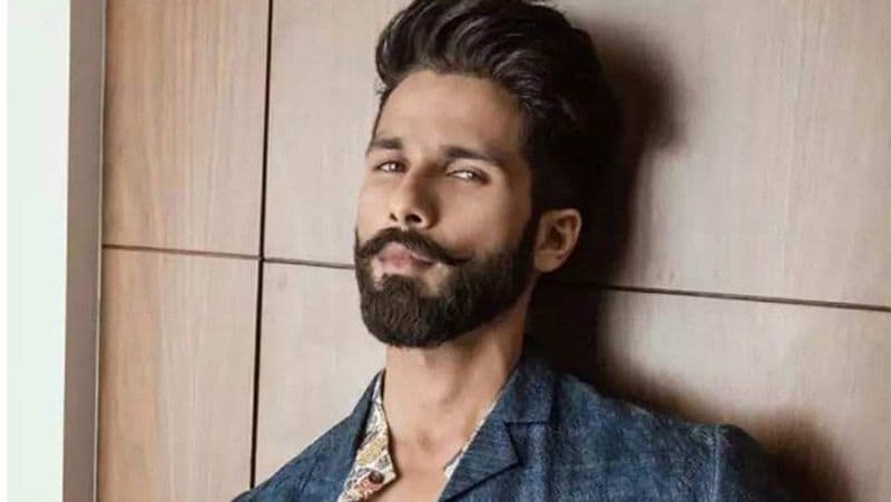 Shahid Kapoor: In the chat show Koffee with Karan, Shahid revealed that he was willing to give up work for sex