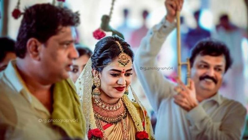 ಏಪ್ರಿಲ್ 17ರಂದು ಹಸೆಮಣೆ ಏರಿದ ನಿಖಿಲ್ ಕುಮಾರಸ್ವಾಮಿ ಹಾಗೂ ರೇವತಿ.