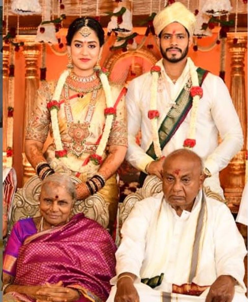 ಗೀತಾಂಜಲಿ ಎಂಬುವರು ರೇವತಿಗೆ ಮೇಕಪ್ ಮಾಡಿದ್ದರು.