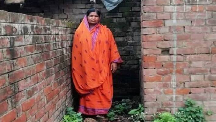 Kudligi Based Woman Faces Problems due to Cyclone Amphan in West Bengal Kudligi Based Woman Faces Problems due to Cyclone Amphan in West Bengal