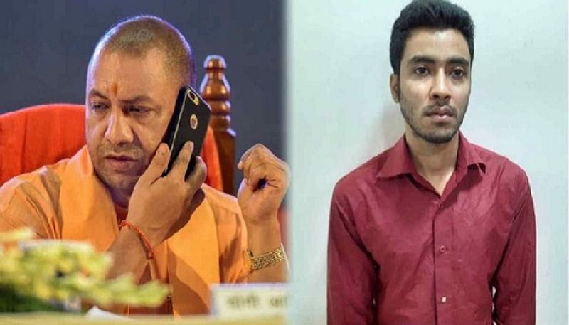 इसके पहले मुख्यमंत्री योगी आदित्यनाथ को एक अन्य युवक ने महाराष्ट्र के मुंबई में धमकी दी थी। बम से उड़ाने की धमकी देने के आरोपी कामरान अमीन को यूपी एसटीएफ ने मुंबई से शनिवार को गिरफ्तार कर लिया।
