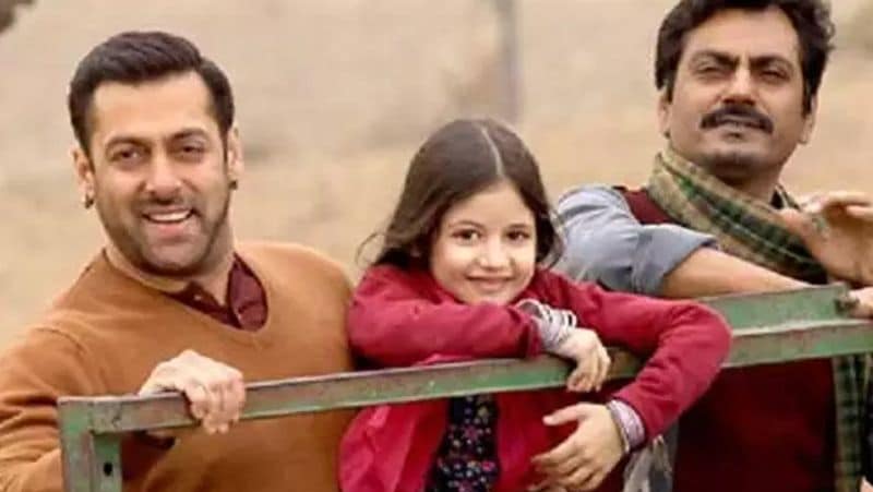 ಕಬೀರ್ ಖಾನ್ ನಿರ್ದೇಶಿಸಿದ 970 ಕೋಟಿಗಳೊಂದಿಗೆ ಸಲ್ಮಾನ್ ಖಾನ್ರ ಅತಿದೊಡ್ಡ ಸೂಪರ್ ಹಿಟ್ ಚಿತ್ರಗಳಲ್ಲಿ ಒಂದಾದ 'ಭಜರಂಗಿ ಭೈಜಾನ್' 2015 ರ ಈದ್ ರಂದು ಬಿಡುಗಡೆಯಾಗಿತ್ತು. 