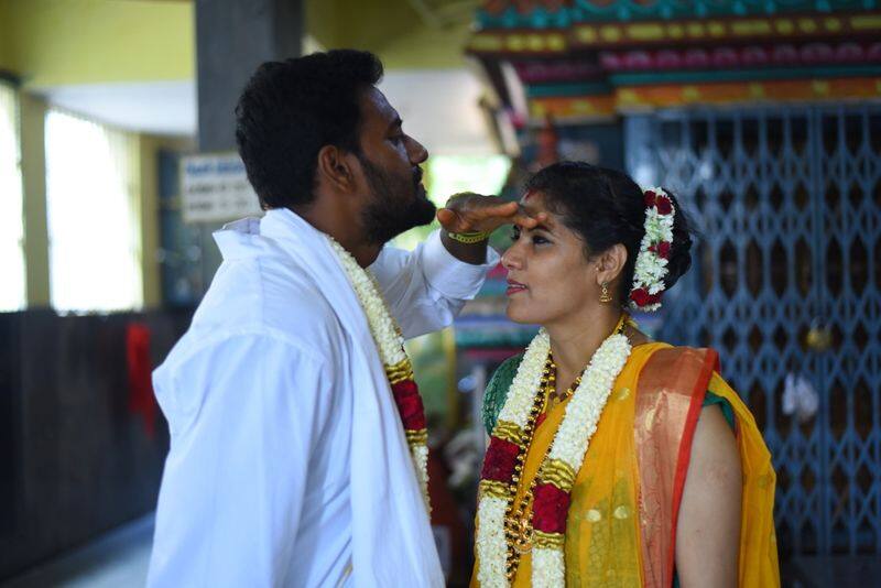women director suman kittur got married her boy friend very simple