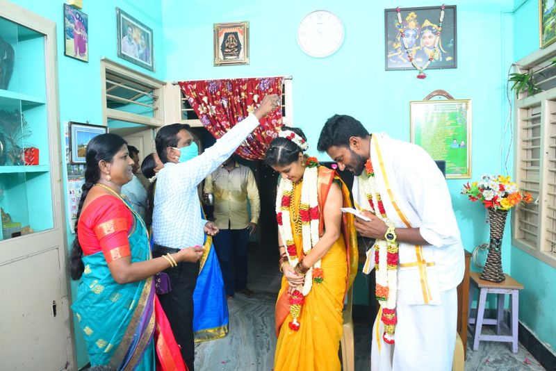 ಸರಳ ವಿವಾಹವಾದ ಸುಮನಾ ಶ್ರೀನಿವಾಸ