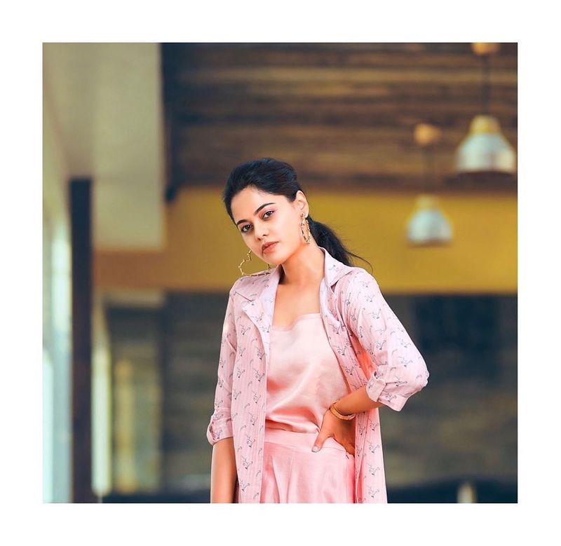 Bindu madhavi 