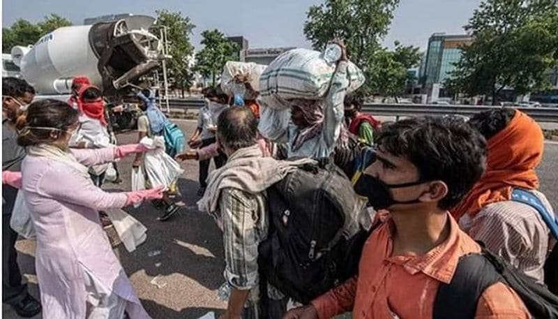 बताते चले किं सीएम योगी आदित्यनाथ का दावा है कि अब तक 1018 श्रमिक स्पेशल ट्रेनें प्रवासी कामगारों व श्रमिकों को लेकर प्रदेश में आ चुकी हैं। 
