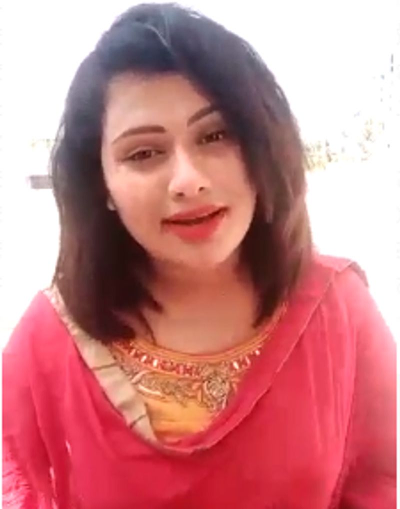 ಇದೀಗ ಟೀಕಾಕಾರರಿಗೆ ತಿರುಗೇಟು ಕೊಟ್ಟ ಅಶ್ವಿನಿ ಅವರ ವಿಡಿಯೋ ಸೋಷಿಯಲ್ ಮೀಡಿಯಾದಲ್ಲಿ ವೈರಲ್ ಆಗಿದೆ.