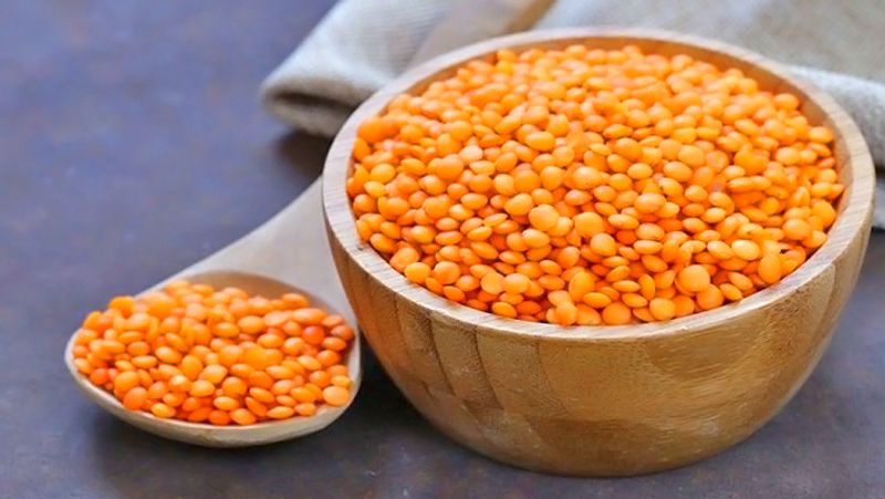 मसूर की दाल का दान करें या नदी में प्रवाहित करें। मंगलवार को मसूर की दाल खाने से बचें।