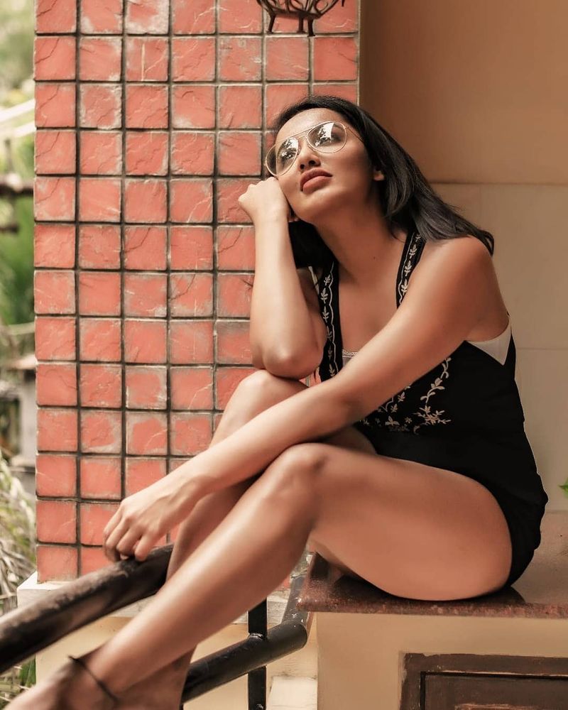 Tejaswimadivada 