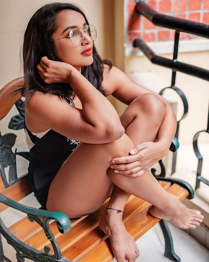 Tejaswimadivada 