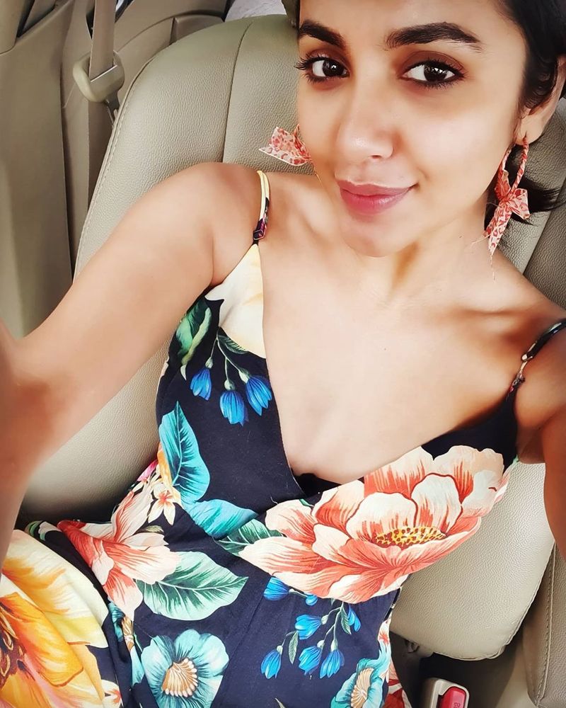 Tejaswimadivada 