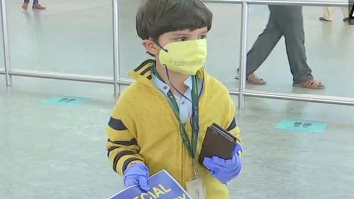 5 yr old Vihaan Sharma travelled alone from Delhi to Bengaluru to meet his mother KPP 5 yr old Vihaan Sharma travelled alone from Delhi to Bengaluru to meet his mother KPP