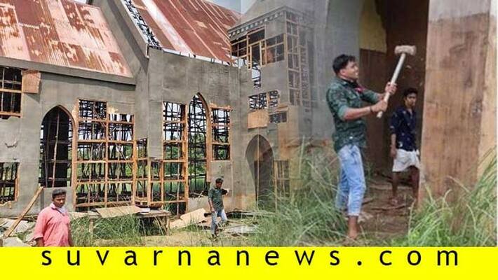 Malayalam Minnal murali shooting set vendalised Kerala CM clarification Malayalam Minnal murali shooting set vendalised Kerala CM clarification