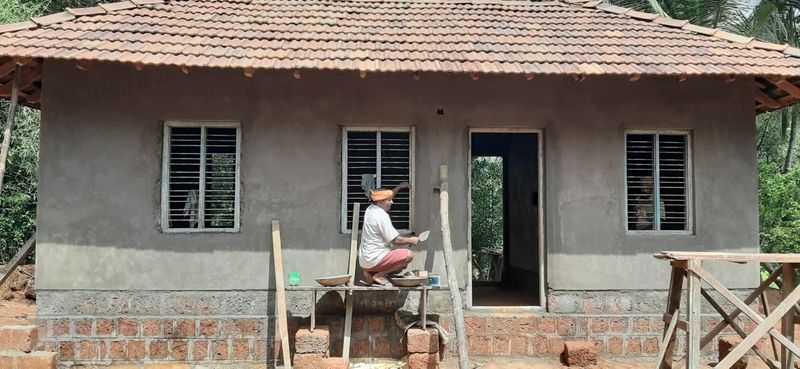 ಇದೀಗ ಮನೆ ನಿರ್ಮಾಣದ ಕಾರ್ಯ ಮುಕ್ತಾಯ ಹಂತಕ್ಕೆ ತಲುಪಿದೆ.