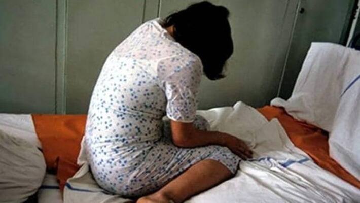 girl physical abuse in hospital icu bilaspur chhattisgarh icu kpr girl physical abuse in hospital icu bilaspur chhattisgarh icu kpr