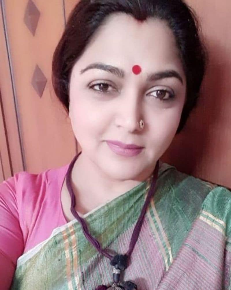 ಖುಷ್ಬು ಹೆಸರು ಯಾವುದೆಂದು ಸೋಷಿಯಲ್ ಮೀಡಿಯಾದಲ್ಲಿ ಚರ್ಚೆ ನಡೆಯುತ್ತಿದೆ.