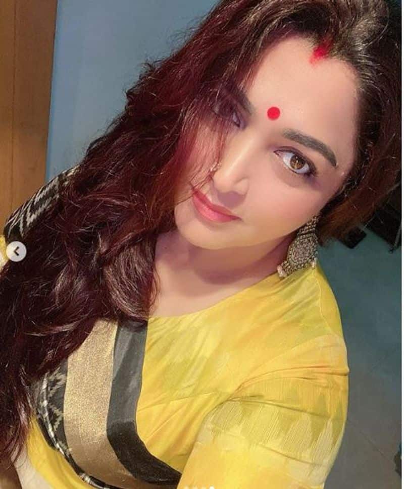 Actress Kushbhu Revel Her Slim Look Secret on her twitter page with new photo