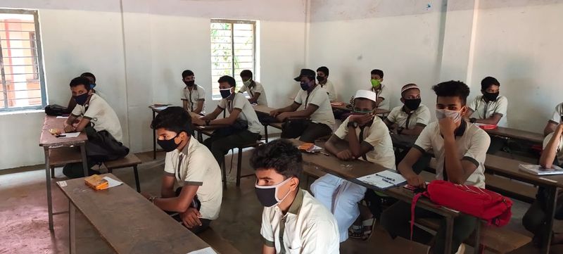 kerala school examination in covid19 time photostory