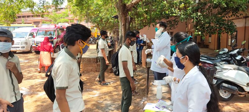 kerala school examination in covid19 time photostory