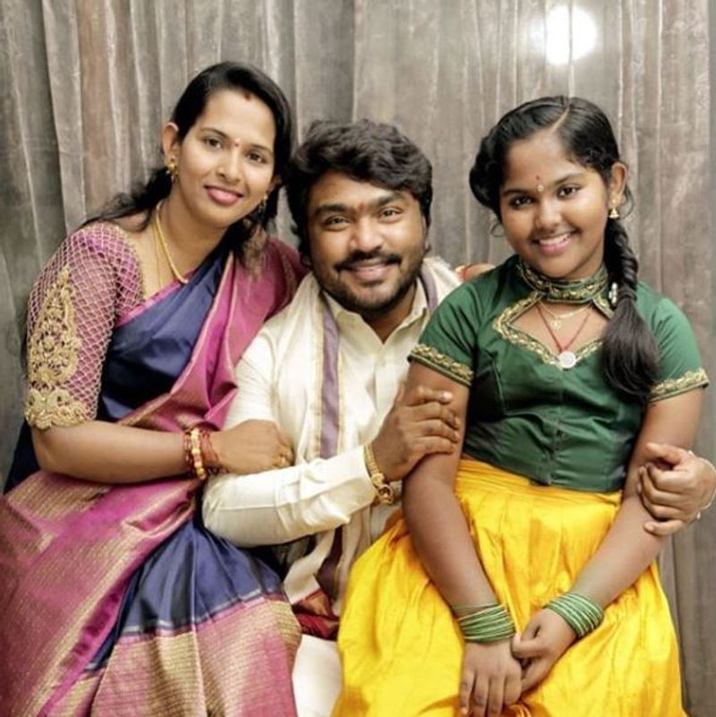 ಇವರಿಬ್ಬರಿಗೂ ರಜಿತಾ ಎಂಬ ಮುದ್ದಾದ ಮಗಳಿದ್ದಾಳೆ.