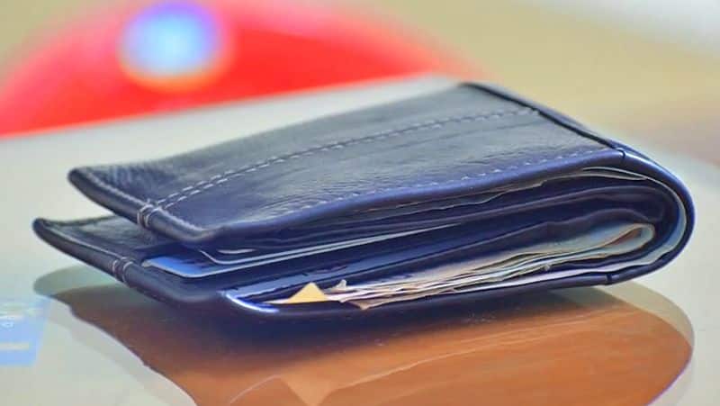 The color of your wallet tells that how your financial condition will be in 2021 BDD