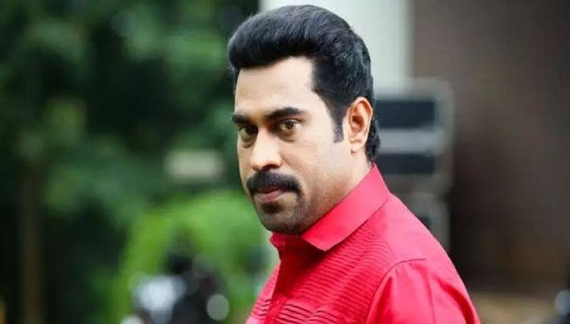 Malayalam Actor Suraj Homequarantined after attending Fuction For Corona Fear