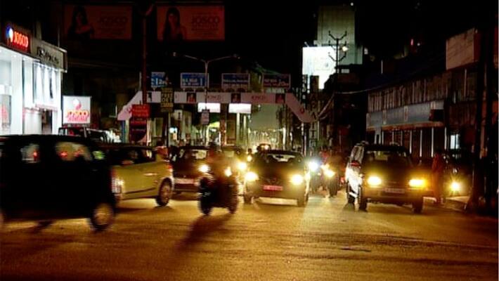 girl in drunken found roaming on kolkata road sans part of her clothing girl in drunken found roaming on kolkata road sans part of her clothing