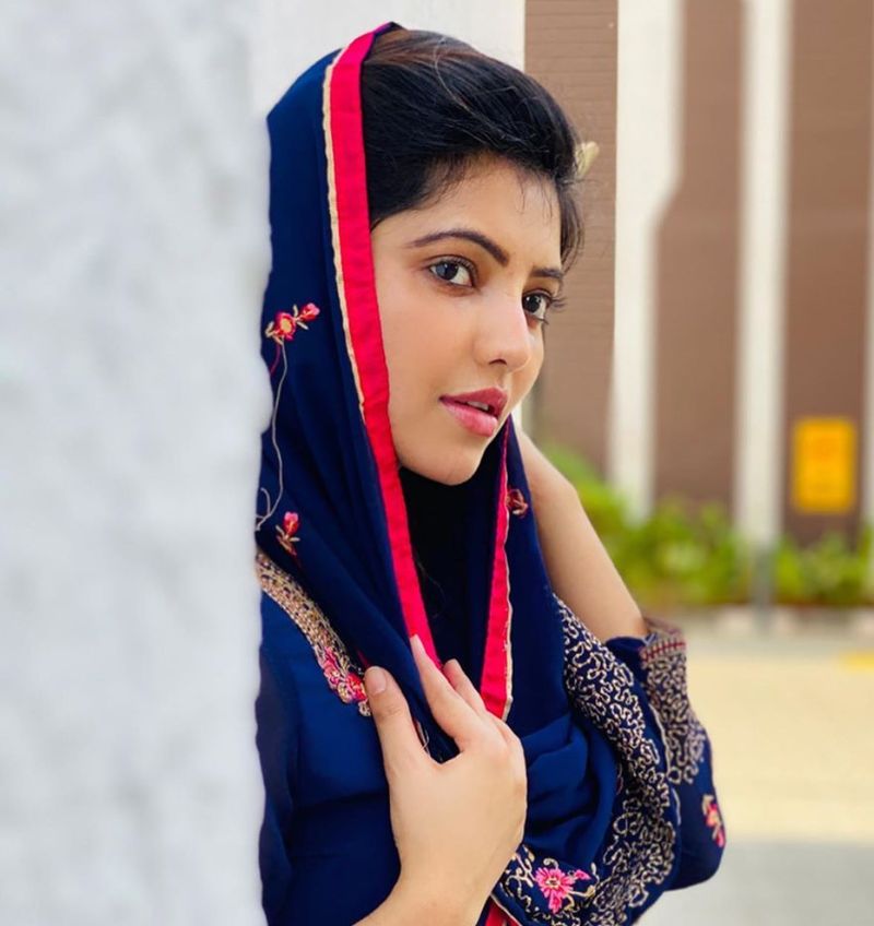 Athulya ravi latest clicks 