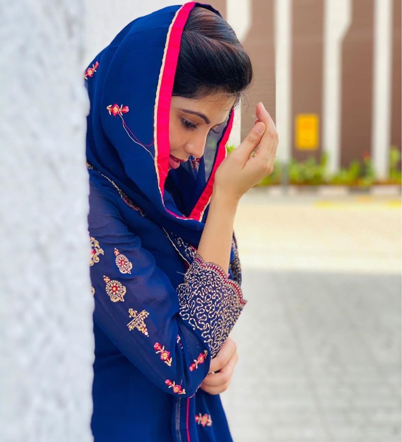Athulya ravi latest clicks 