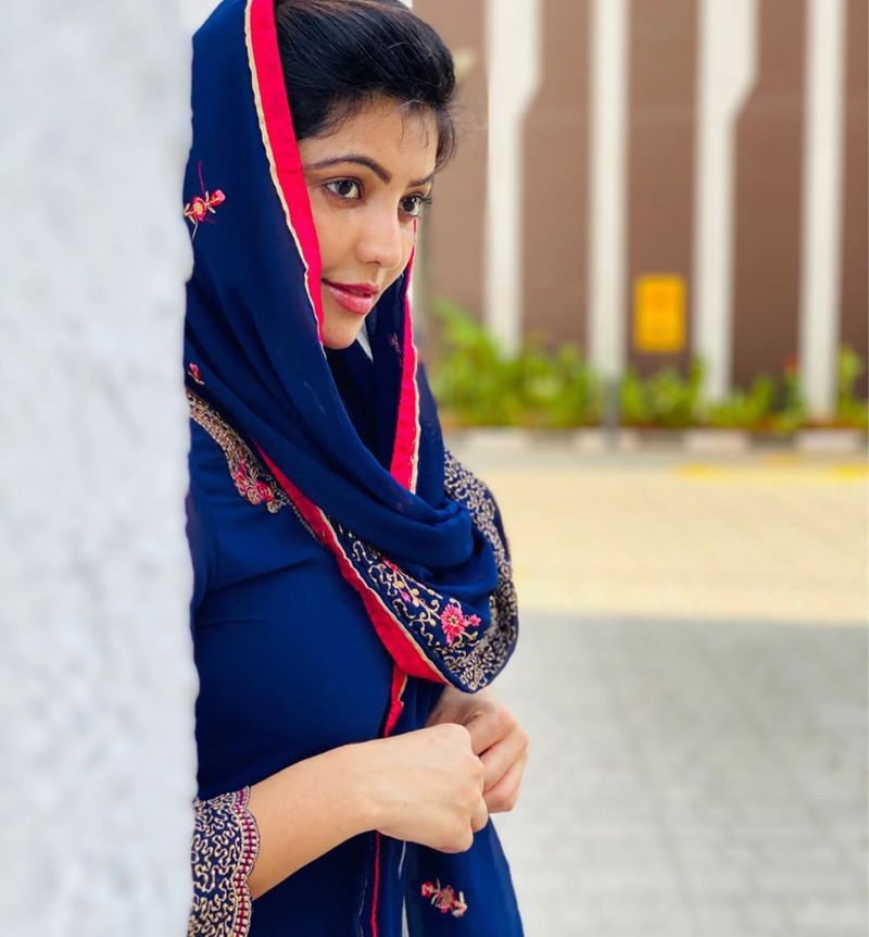 Athulya ravi latest clicks 