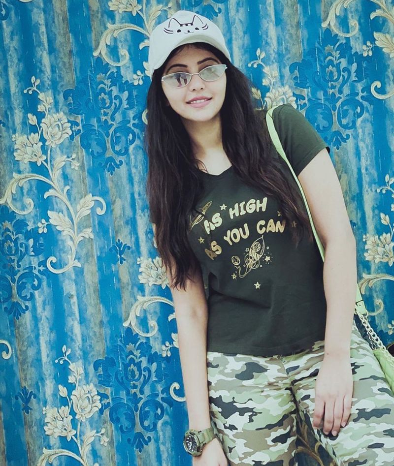 Athulya ravi latest clicks 