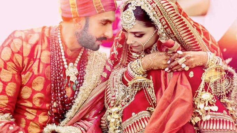 তাঁদের মধ্যে এই কাজ নিয়ে রীতিমত বচসাও শুরু হয়ে যেত। তাঁদের একটি পারিবারিক গ্রুপ আছে, যেখানে সকলেই সকলের সঙ্গে নিত্য যোগাযোগ রেখে থাকেন।