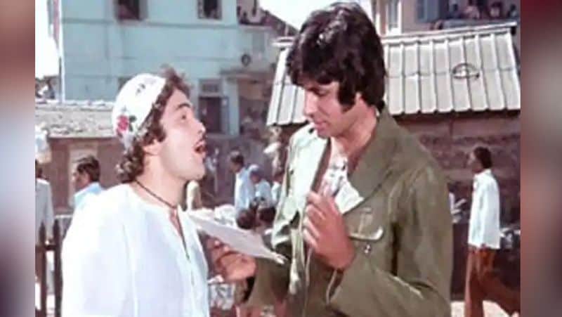 बिग बी ने बताया- 'रिपोर्ट्स के अनुसार इस फिल्म ने उस वक्त 7.25 करोड़ रुपए का बिजनेस किया था... अगर आज की बात करें तो ये 'बाहुबली 2' के कलेक्शन को भी पार कर जाएगा... कहने वाले कहते हैं कि कौन गणना करता है, लेकिन तथ्य तो यही है कि वास्तव में इसने बड़े पैमाने पर कारोबार किया था... अकेले मुंबई के 25 सिनेमाघरों में 25 हफ्ते पूरे किए थे.. या वो जैसा कहते हैं... अब ऐसा नहीं होता...गए वो दिन...'