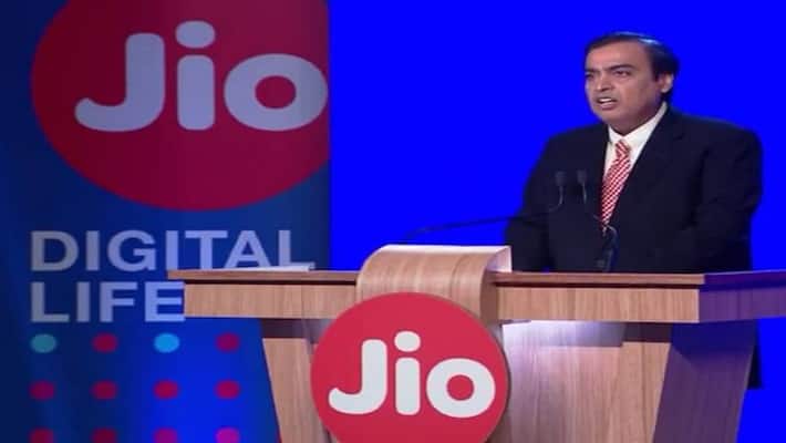 Mukesh Ambani preparation for Jio Platform, listing can be done in foreign stock market MJA Mukesh Ambani preparation for Jio Platform, listing can be done in foreign stock market MJA