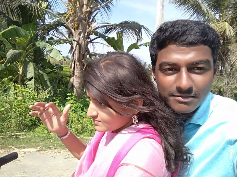 ಒಟ್ಟಿನಲ್ಲಿ ಪ್ರೀತಿಯ ಜಗಳದಲ್ಲಿ ಪ್ರೇಯಸಿ ಆಸ್ಪತ್ರೆ ಸೇರಿದ್ರೆ, ಪ್ರಿಯತಮ ಮಸಣ ಸೇರಿದ್ದಾನೆ. ಆದ್ರೆ, ಈ ಹಿಂದೆ ಇವರಿಬ್ಬರು ಪ್ರಣಯ ಪಕ್ಷಿಗಳಂತೆ ಸುತ್ತಾಡಿರುವ ಚಿತ್ರಗಳು ಮಾತ್ರ ಅಚ್ಚಳಿಯದೆ ಉಳಿದಿವೆ.