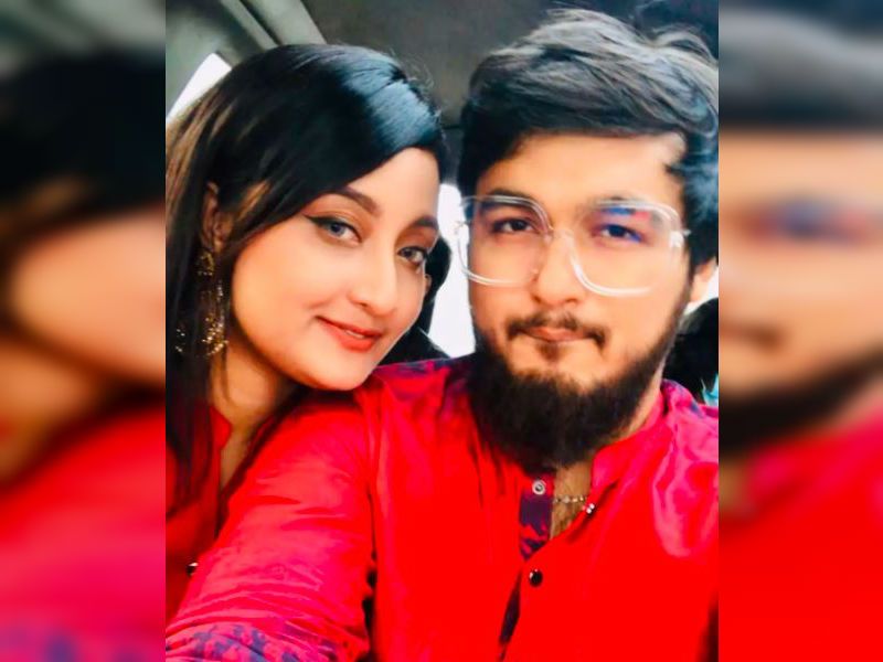 নোবেল জানিয়েছেন, তাঁর ও সালসাবিল-এর বিয়েতে সাক্ষী হিসাবে হাজির ছিলেন তাঁর বাবা-মা, কাকা এবং মামা। এছাড়া ছিল পরিবারের কিছু সদস্য। কিন্তু, সালসাবিল-এর পরিবারের এই বিয়েতে সমর্থন ছিল না। তাই সালসাবিল-এর পরিবারের কেউ এই বিয়েতে হাজির ছিলেন না।