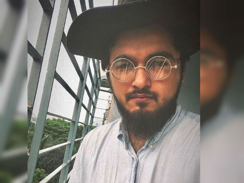 নোবেল আরও জানিয়েছেন, তিনি আমেরিকা যাওয়ার বিমানে ছিলেন। সে সময় সালসাবিল তাঁকে ইনস্টাগ্রামে পিন করেছিলেন। সেই ছিল আলাপের শুরু।