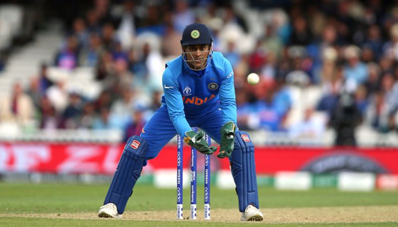 MS Dhoni never retires to RBI top 10 news of may 28