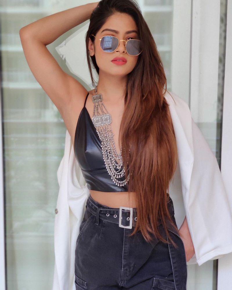 Krishnamukherjee 